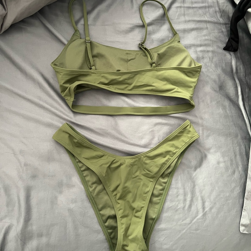 Bathing suit - Picture 2 of 2